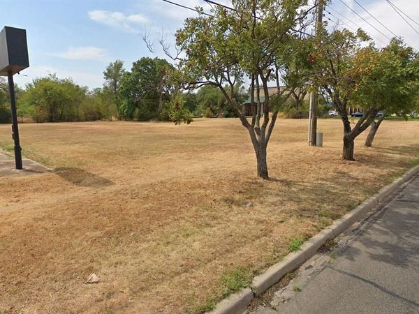 5712 E Reno Avenue, Midwest City, OK 73110