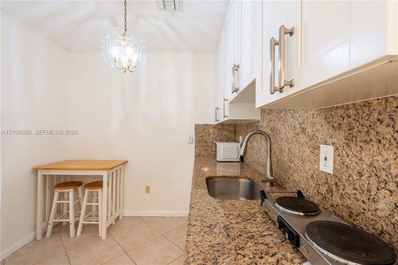 7641 Raleigh St , Unit 1, Hollywood, FL 33024 Photo