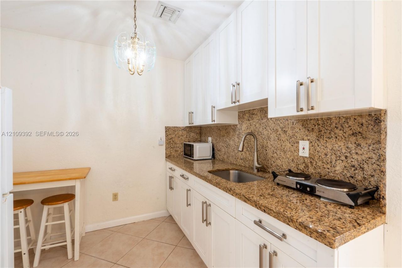 7641 Raleigh St , Unit 1, Hollywood, FL 33024 Photo