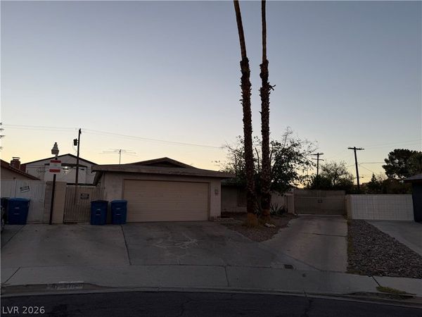 4712 Hansel Circle , Las Vegas, NV 89102