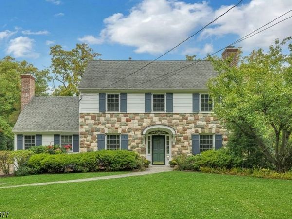 34 Bedford Rd, Summit, NJ 07901