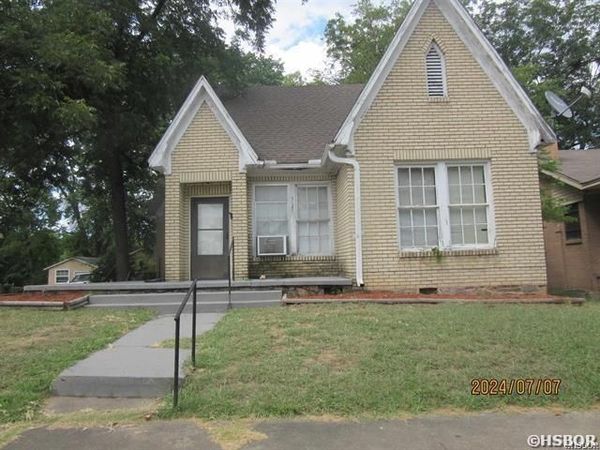 320 MORRISON Street, Hot Springs, AR 71901