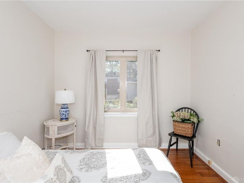 2200 Far Hills Avenue, Unit 2, Oakwood, OH 45419 Photo 9