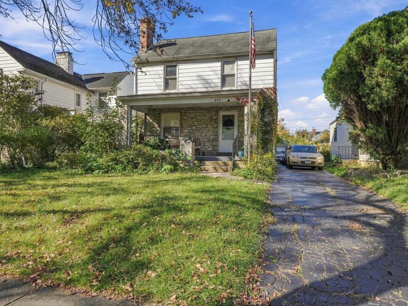 879 Vernon Road, Columbus, OH 43209 Photo 2
