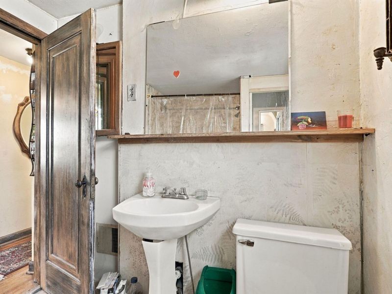 879 Vernon Road, Columbus, OH 43209 Photo 25
