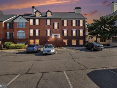 676 GATEWAY DRIVE SE , Unit 812, LEESBURG, VA 20175