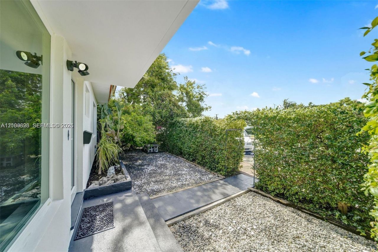 821 84th St , Miami Beach, FL 33141 Photo