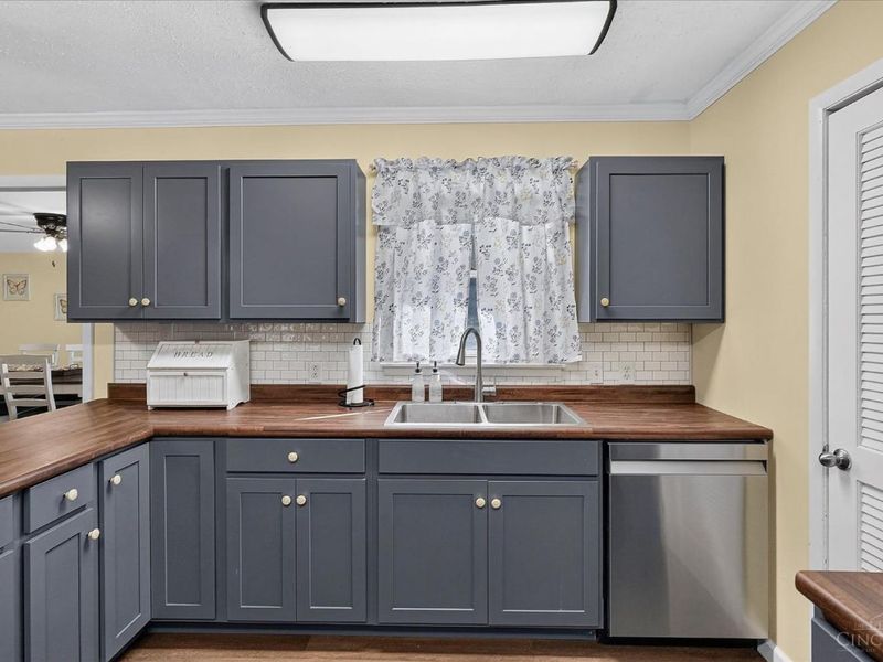 7118 Swisshelm Lane, Hillsboro, OH 45133 Photo 13