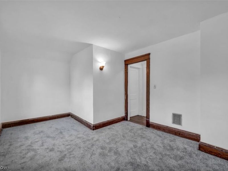 10108 Benham Avenue , Cleveland, OH 44105 Photo 15