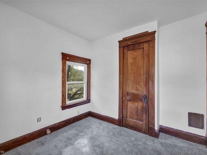 10108 Benham Avenue , Cleveland, OH 44105 Photo 19