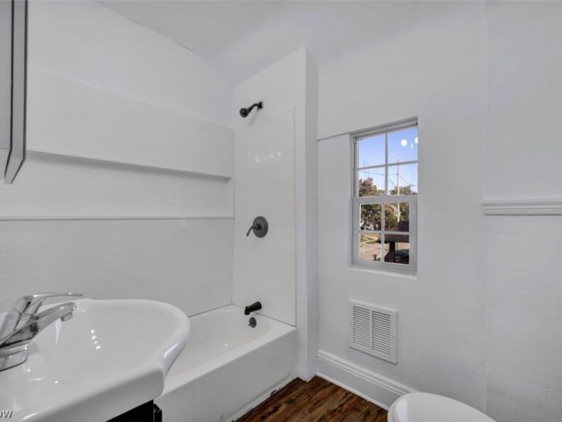 10108 Benham Avenue , Cleveland, OH 44105 Photo 21