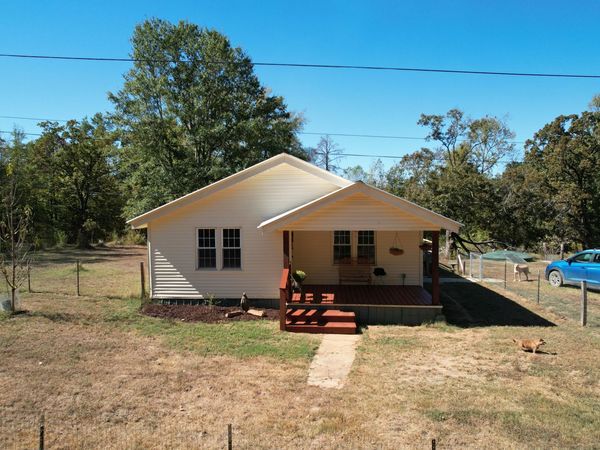 1124 Mitchell Duke Road, Pontotoc, MS 38863