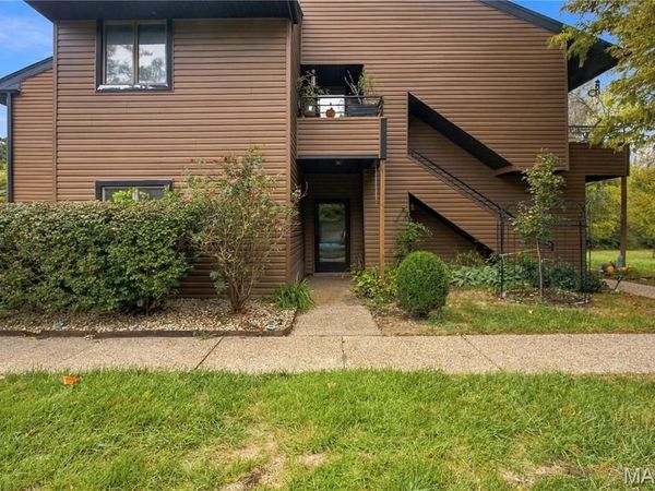 13803 Amiot Drive, Unit B, St Louis, MO 63146