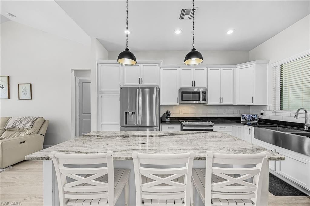 1305 NW 10th Ter, Cape Coral, FL 33993 Photo