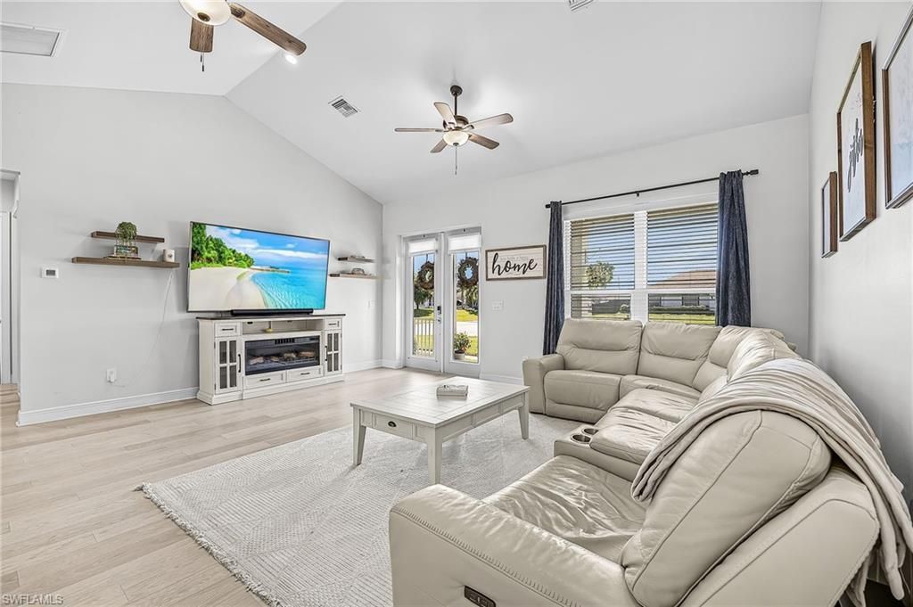 1305 NW 10th Ter, Cape Coral, FL 33993 Photo
