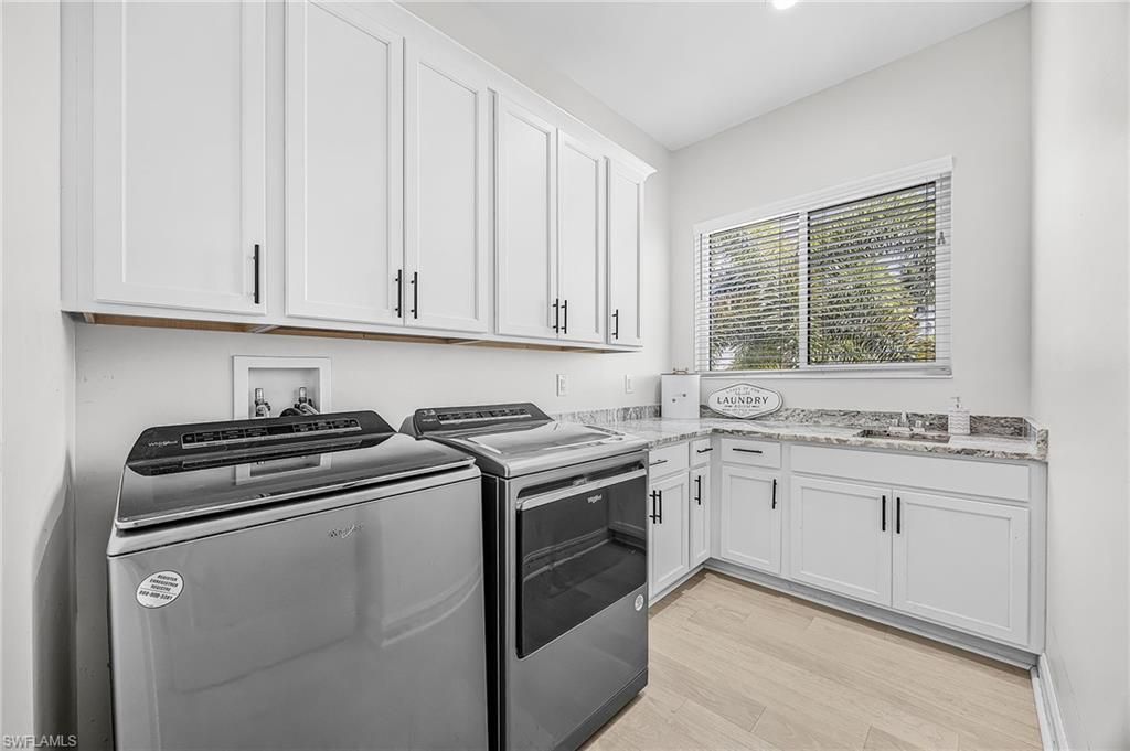 1305 NW 10th Ter, Cape Coral, FL 33993 Photo