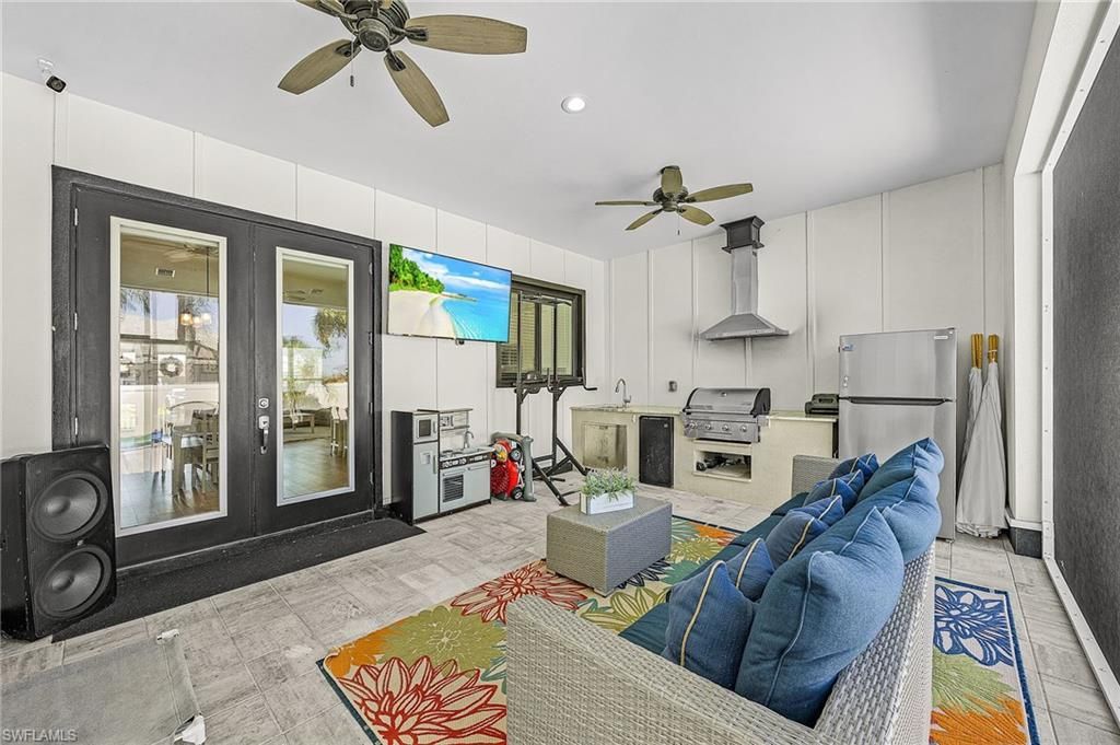 1305 NW 10th Ter, Cape Coral, FL 33993 Photo