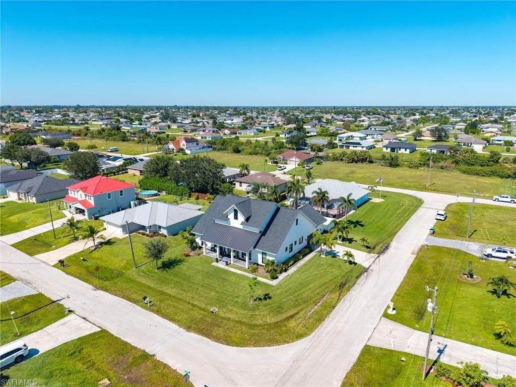 1305 NW 10th Ter, Cape Coral, FL 33993 Photo