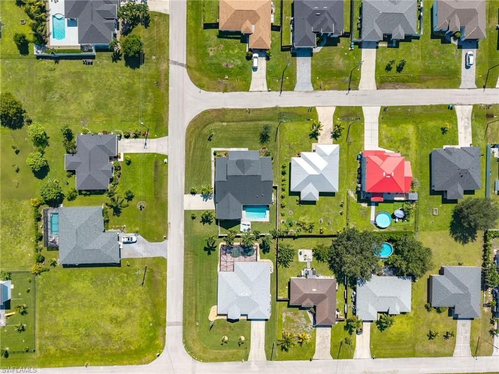 1305 NW 10th Ter, Cape Coral, FL 33993 Photo