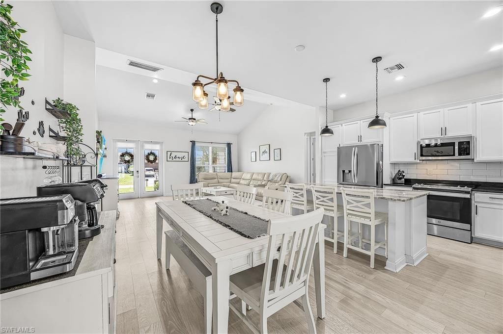 1305 NW 10th Ter, Cape Coral, FL 33993 Photo
