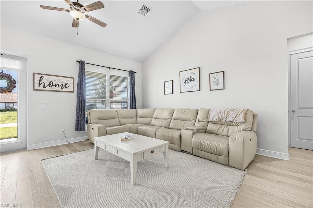1305 NW 10th Ter, Cape Coral, FL 33993 Photo