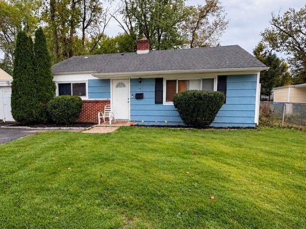 10 Comstock Road, Edison, NJ 08817