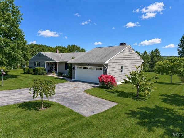2360 W Lake Road, Skaneateles, NY 13152
