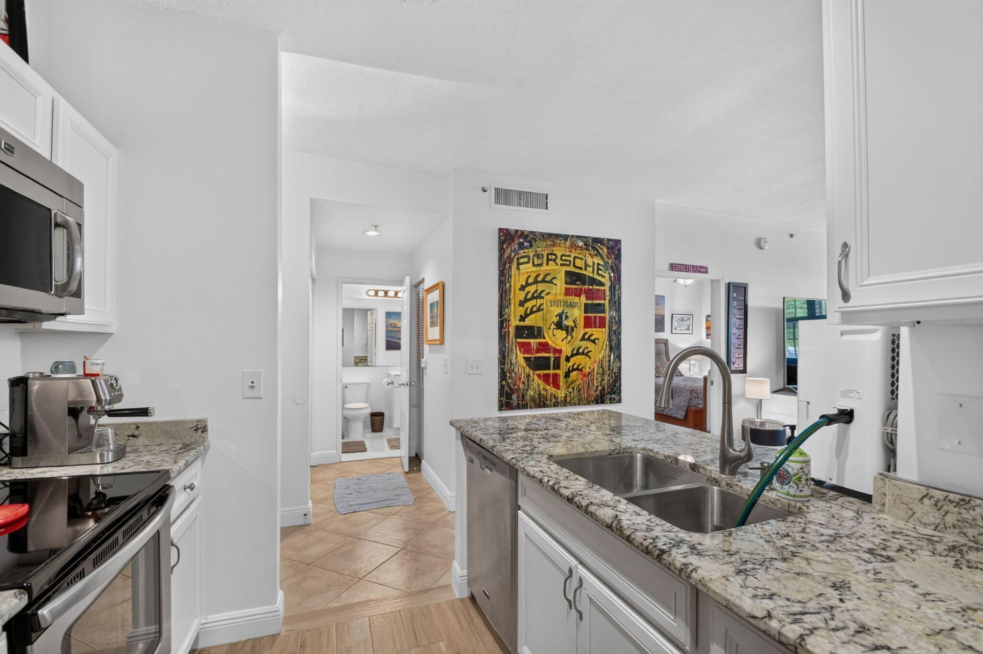 720 S Sapodilla Avenue, Unit 101, West Palm Beach, FL 33401 Photo