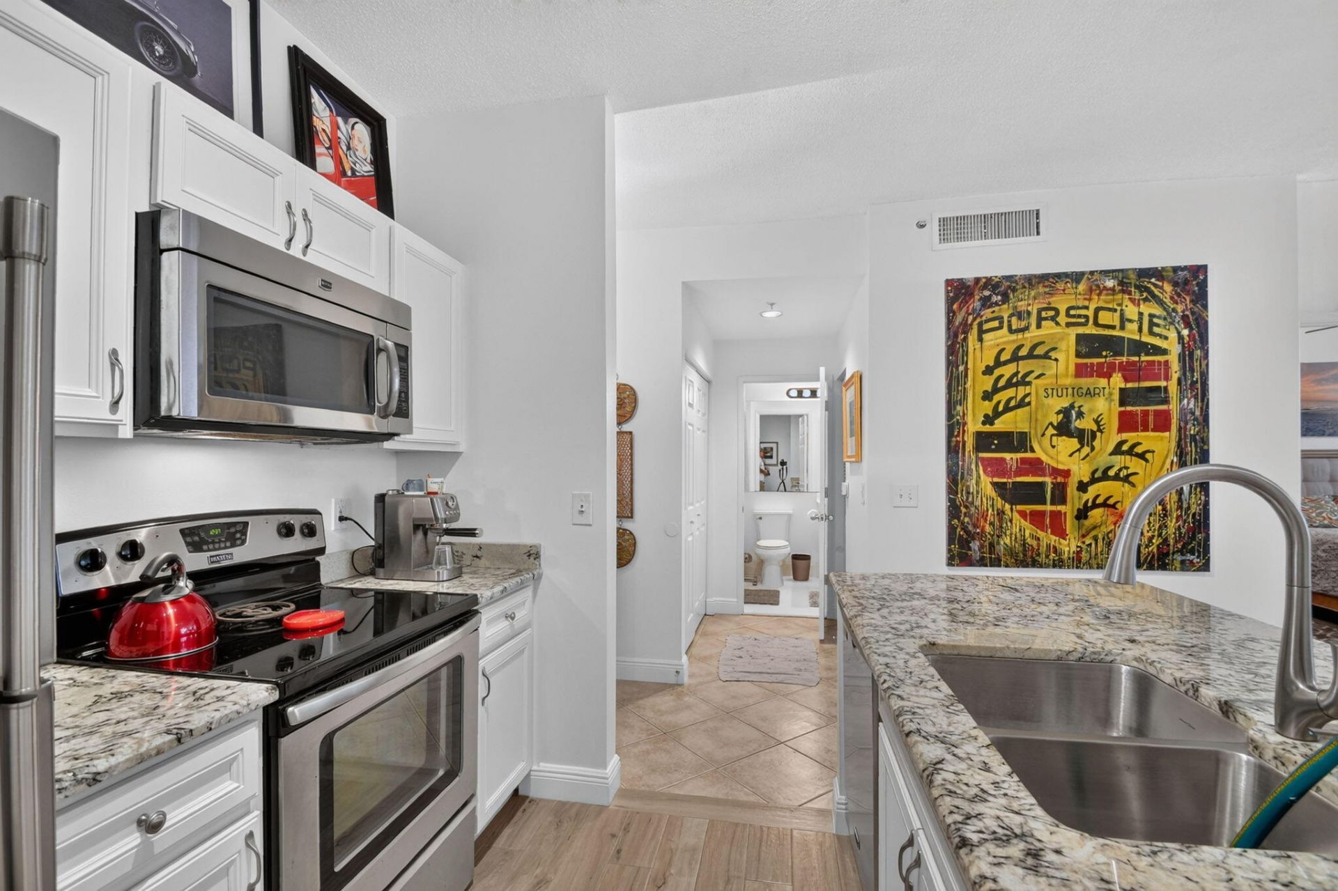 720 S Sapodilla Avenue, Unit 101, West Palm Beach, FL 33401 Photo