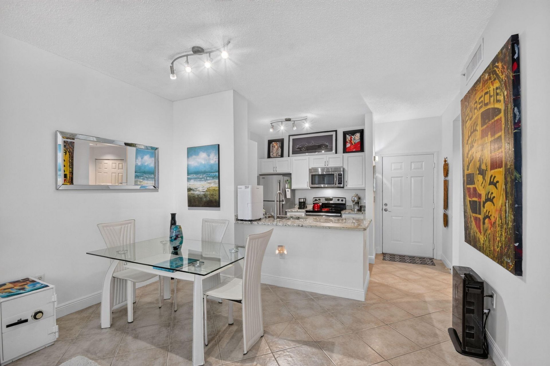 720 S Sapodilla Avenue, Unit 101, West Palm Beach, FL 33401 Photo