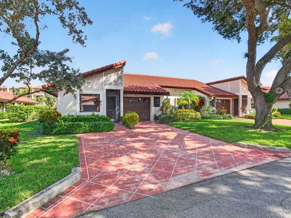 6235 Kings Gate Circle, Delray Beach, FL 33484