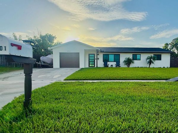 401 CIRCLE E, Jupiter, FL 33458
