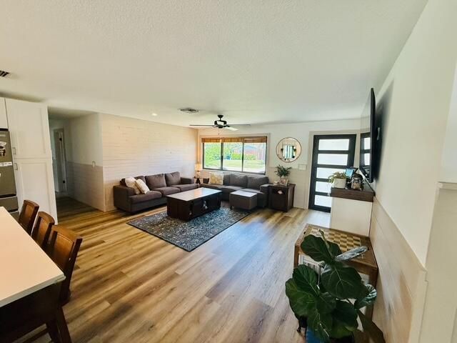 401 Circle E, Jupiter, FL 33458 Photo