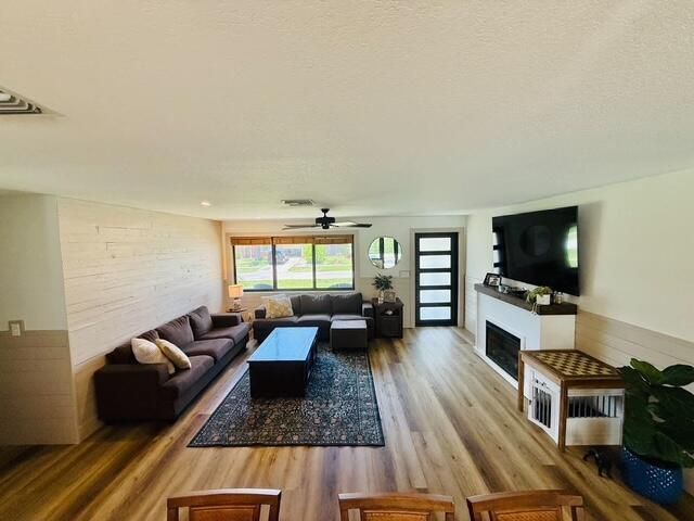 401 Circle E, Jupiter, FL 33458 Photo
