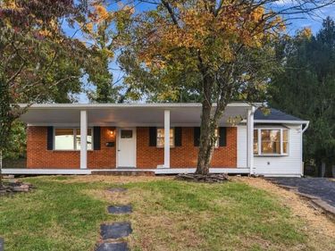 8109 MACE COURT, MANASSAS, VA 20111