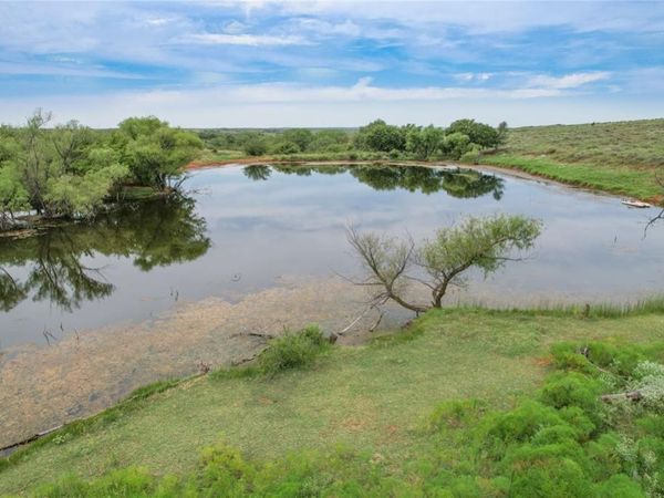 N 1970 Rd Road, Elk City, OK 73644