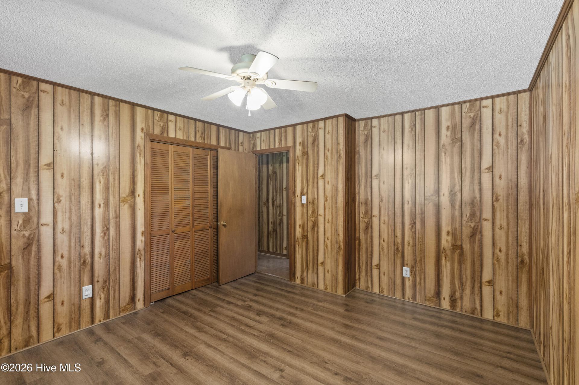 1006 Fairway Farm Road Photo 16