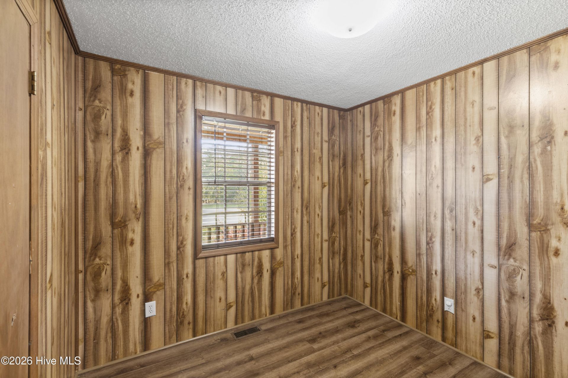 1006 Fairway Farm Road Photo 20