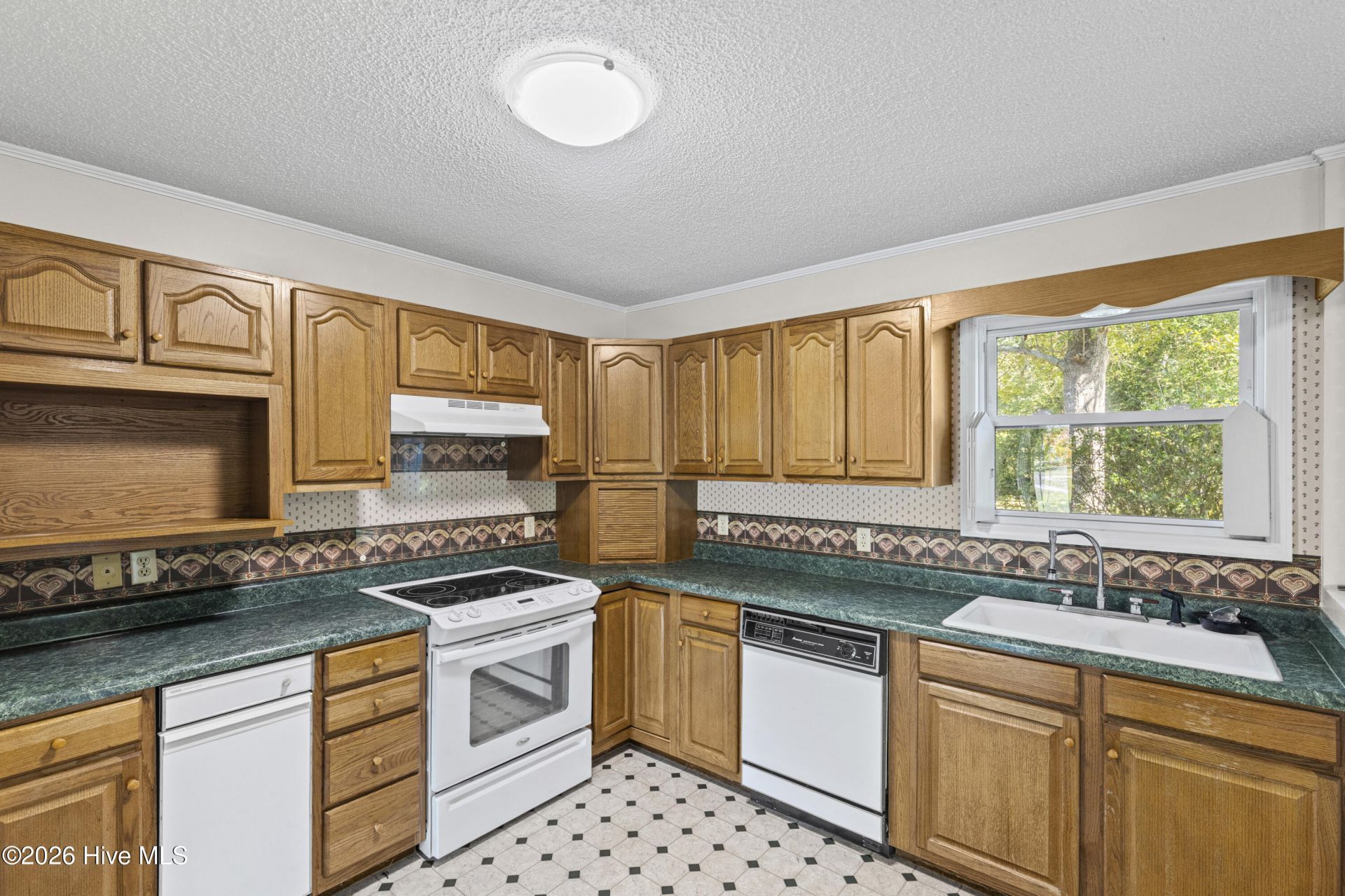 1006 Fairway Farm Road Photo 34