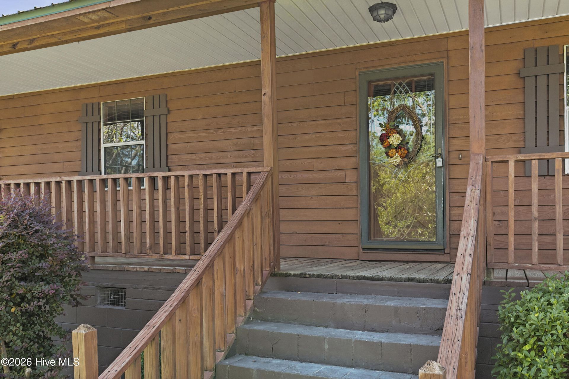 1006 Fairway Farm Road Photo 4