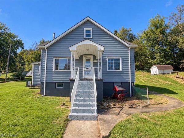 53749 Pike Street, Neffs, OH 43940