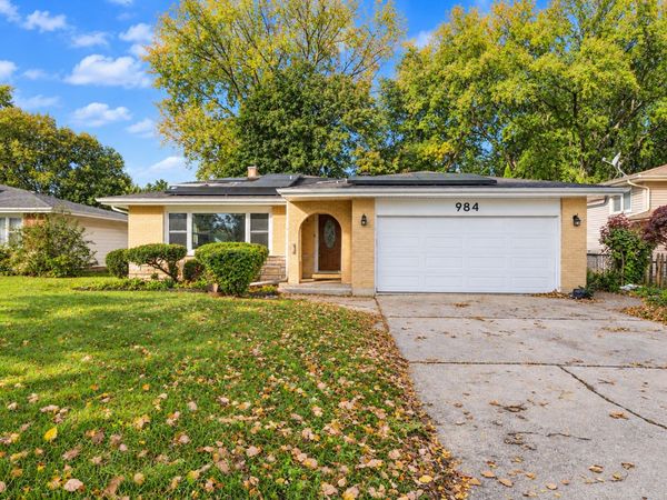 984 Cuyahoga Drive , Bartlett, IL 60103