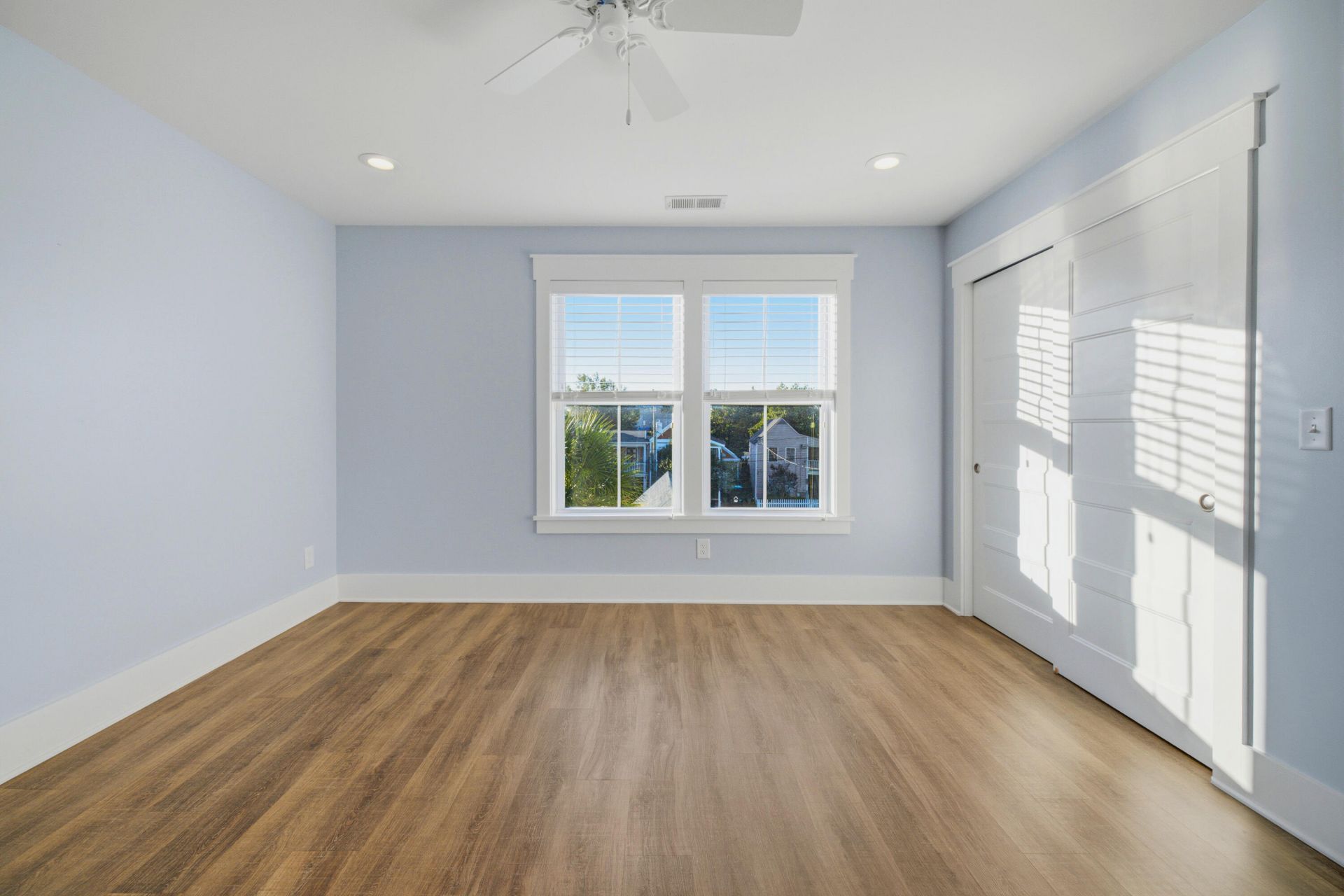 402 Sumter Street Photo 14