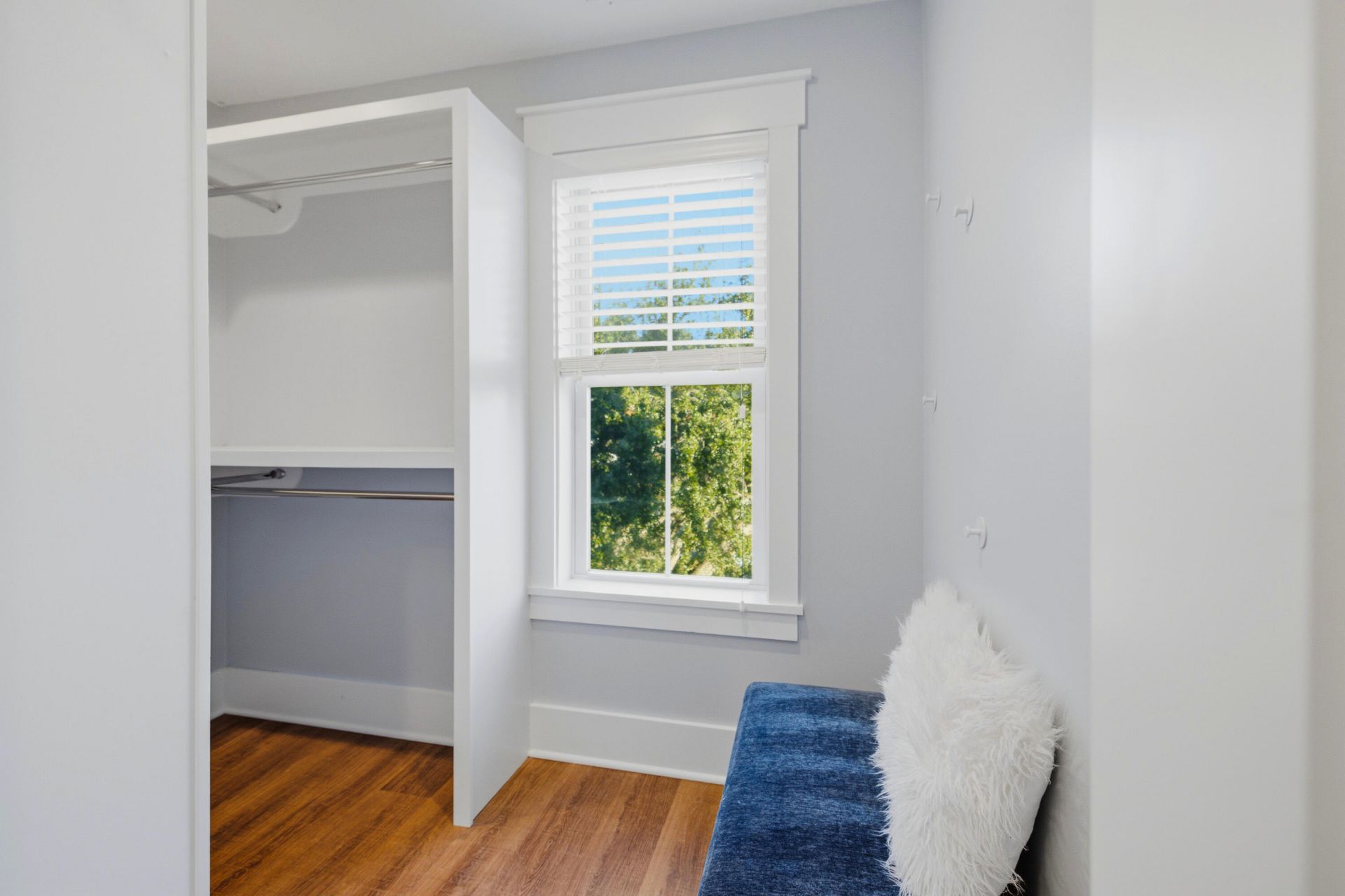 402 Sumter Street Photo 20
