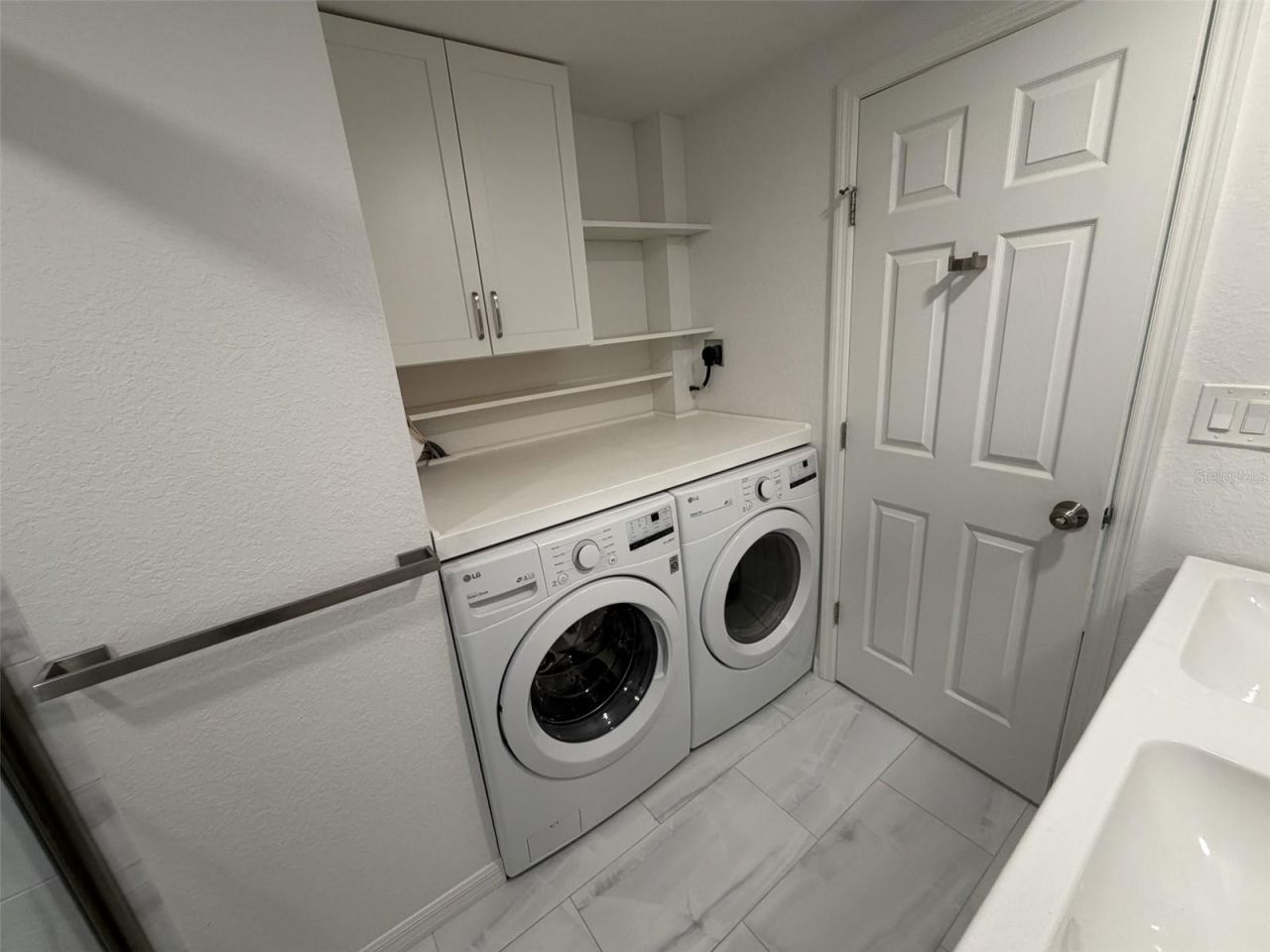 648 Cohen Way, Unit 648, Sarasota, FL 34236 Photo