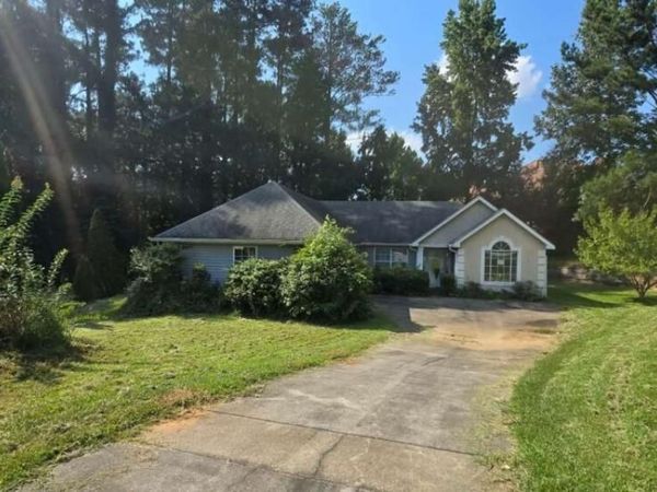 545 Reunion Court SW, Atlanta, GA 30331