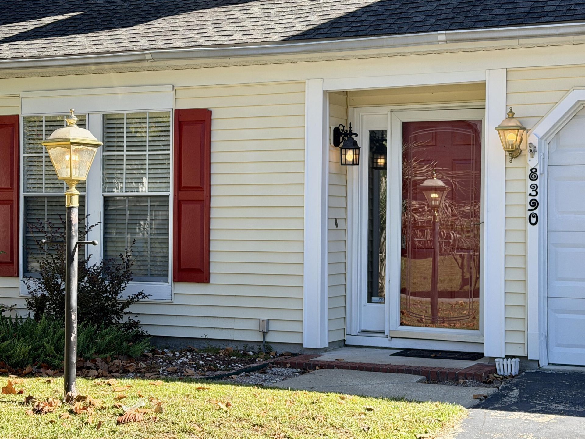 8390 Highland Ridge Court Photo 4