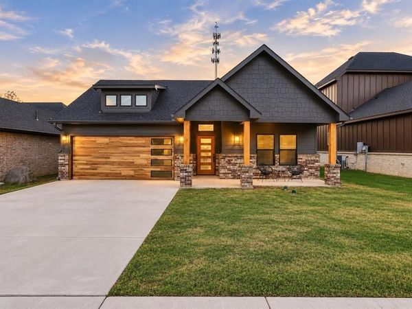 113 Iron Horse Lane , Denison, TX 75020