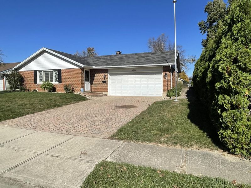 1814 Wilshire Drive, Piqua, OH 45356 Photo 2