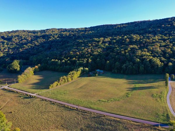 1444 Henry Cove Rd , Hillsboro, TN 37342